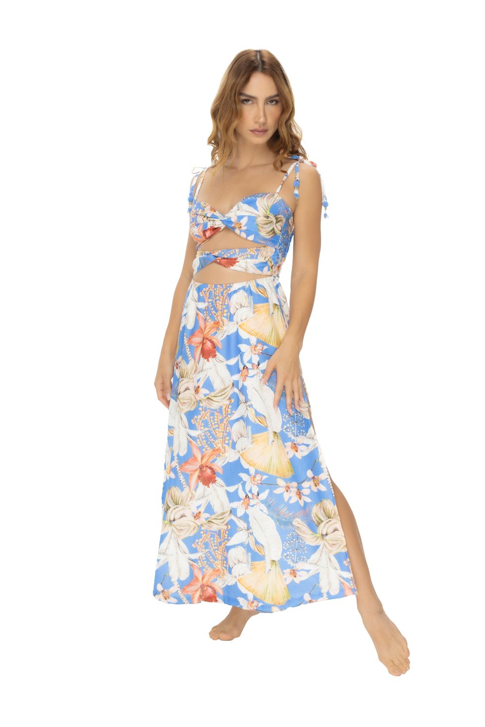 VESTIDO LARGO CON CARGADERAS Y FRENTE CON CORTES