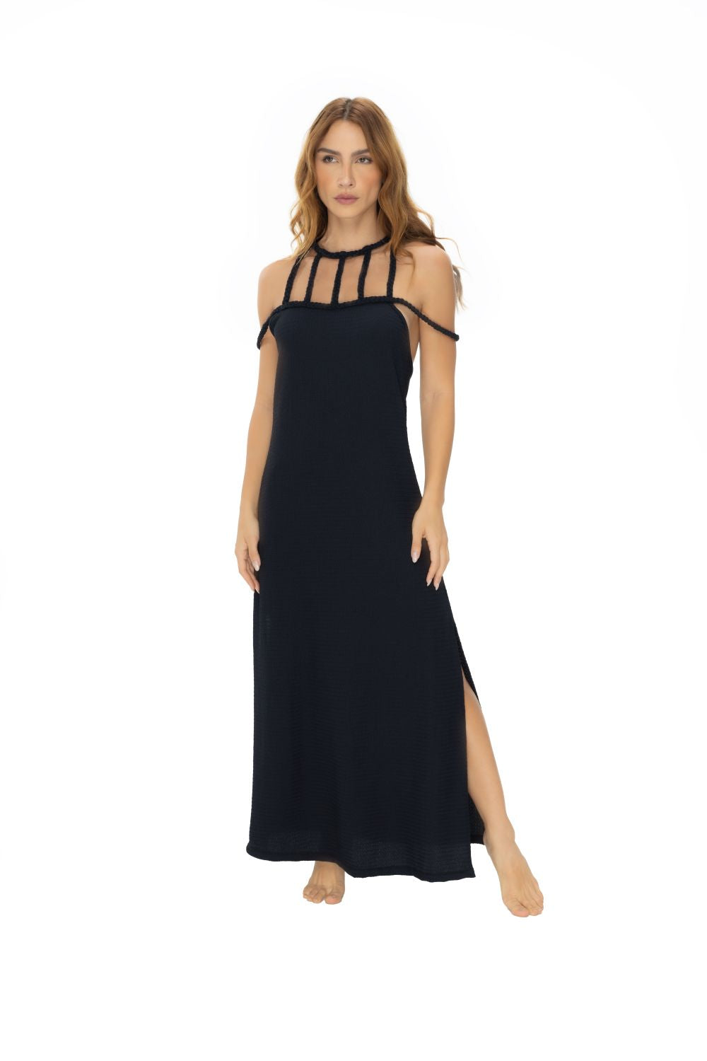 VESTIDO NEGRO DE TRENZAS EN DELANTERO