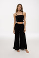 CROP TOP CON NUDOS EN COSTADOS ESPALDA ENRESORTADA